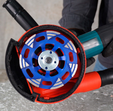 Professionelles Schleifen von Baumaterialien mit dem Winkelschleifer